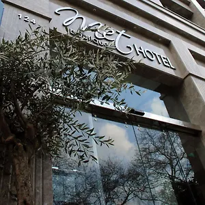 4* Hotel Met Boutique